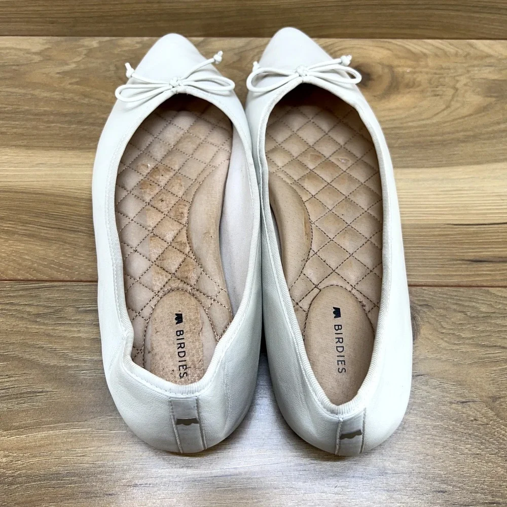 Birdies 9.5 Flats Bone Leather Pointed Toe Bow Goldfinch